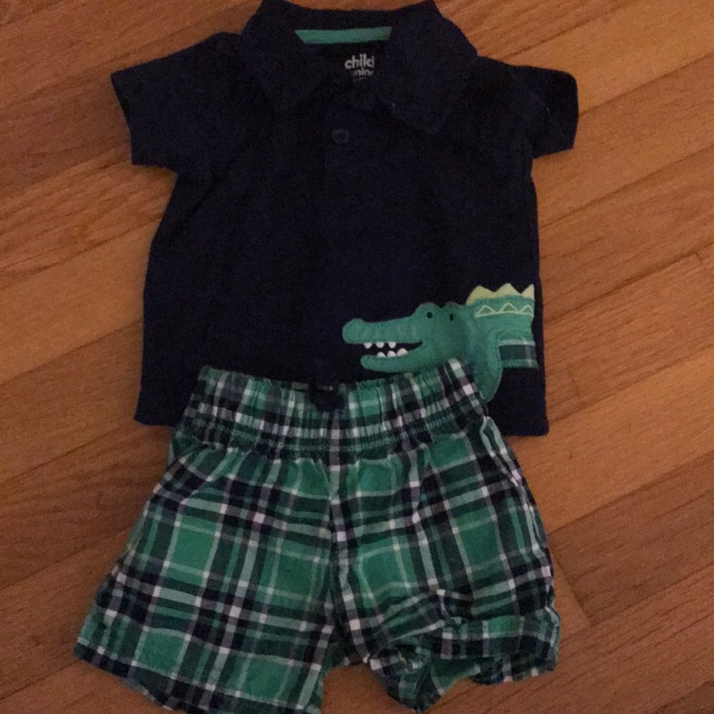 Alligator outfit!